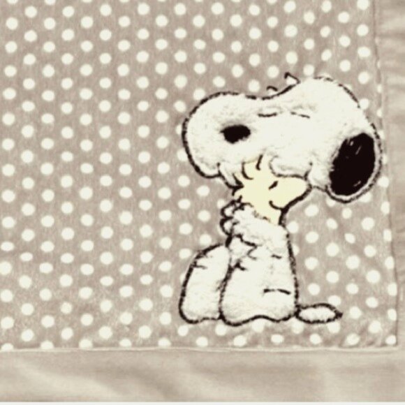 SNOOPY Peanuts Soft Fleece Baby Blanket Tan with White Polka Dots - Picture 3 of 12